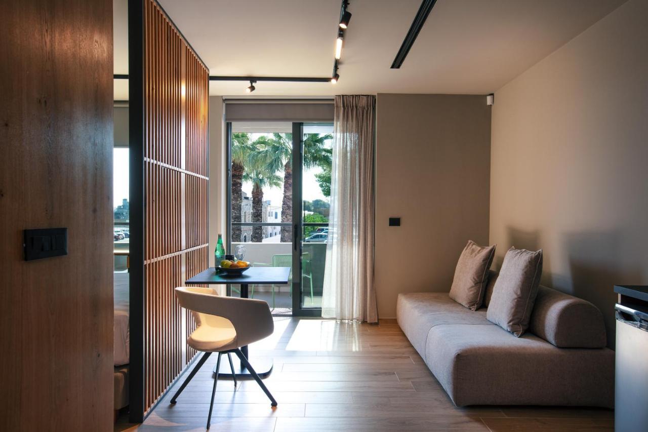 Souda Plaza Collection Hotel Luaran gambar